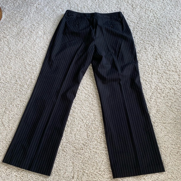 Black and grey pinstriped business suit set, size 14 - Picture 9 of 12